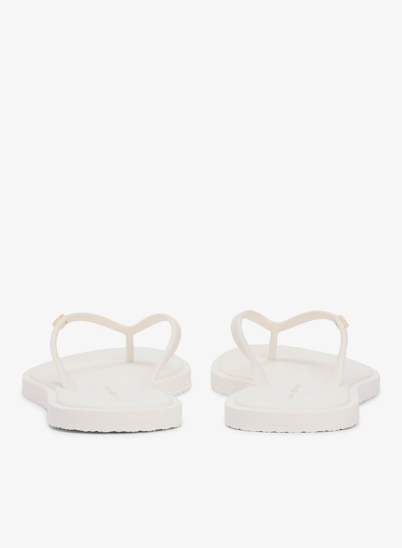 TOMMY HILFIGER Chic Enamel Flag Flip-Flops - Image 5